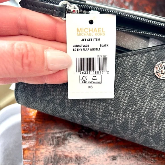 NWT Michael Kors Black Jetset Signature Logo Envelope Wristlet - Picture 7 of 13